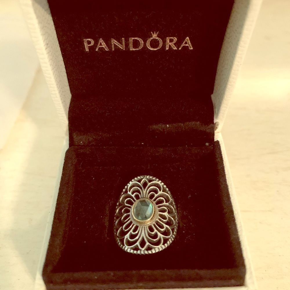 Pandora (Retired) peridot filigree SS ring